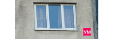 Пластиковое широкое трёхстворчатое окно шириной 2000 мм в доме 137 серии, с двумя открывающимися створками.