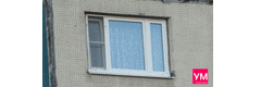 Фото установленного трёхстворчатого пластикового окна  шириной 2000 и высотой 1420 в доме 137 серии, где открываются все три створки