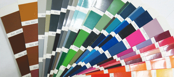Раскладка, веер с образцами цветов краски для покраски пластиковых окон 