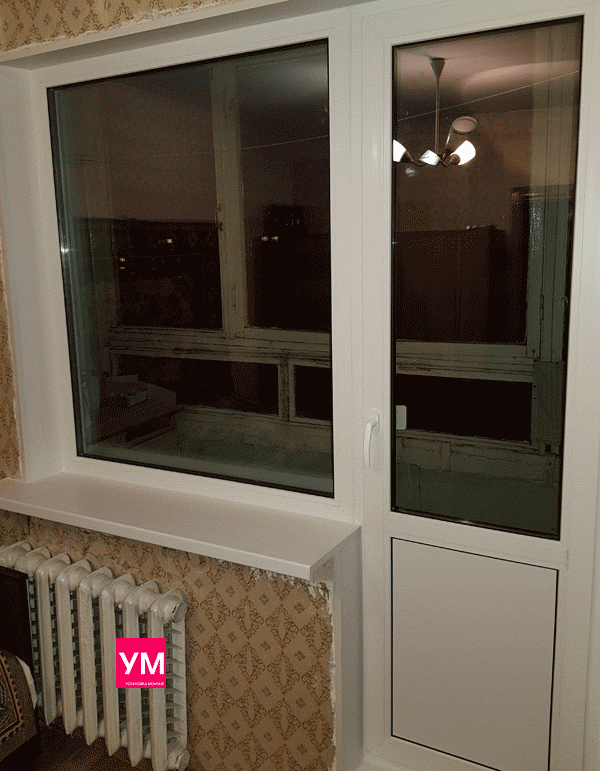 Балконная дверь с окном из профиля РЕХАУ после установки и отделки откосов. Под ключ.