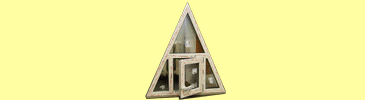 Белое треугольное пластиковое окно с открывающейся створкой в центре.