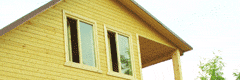 Установлены два деревянных окна из массива сосны